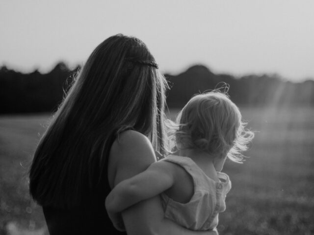 Sophrologie maman, post partum, babyblues, charge mentale, maman zen